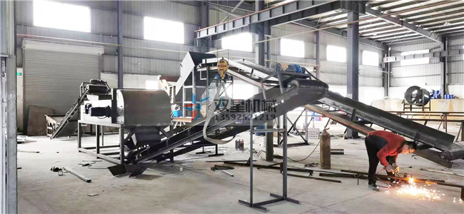<a href='http://m.tianya16888.cn/feilv/1660.html' target='_blank'><span>斷橋鋁破碎機</span></a>生產線